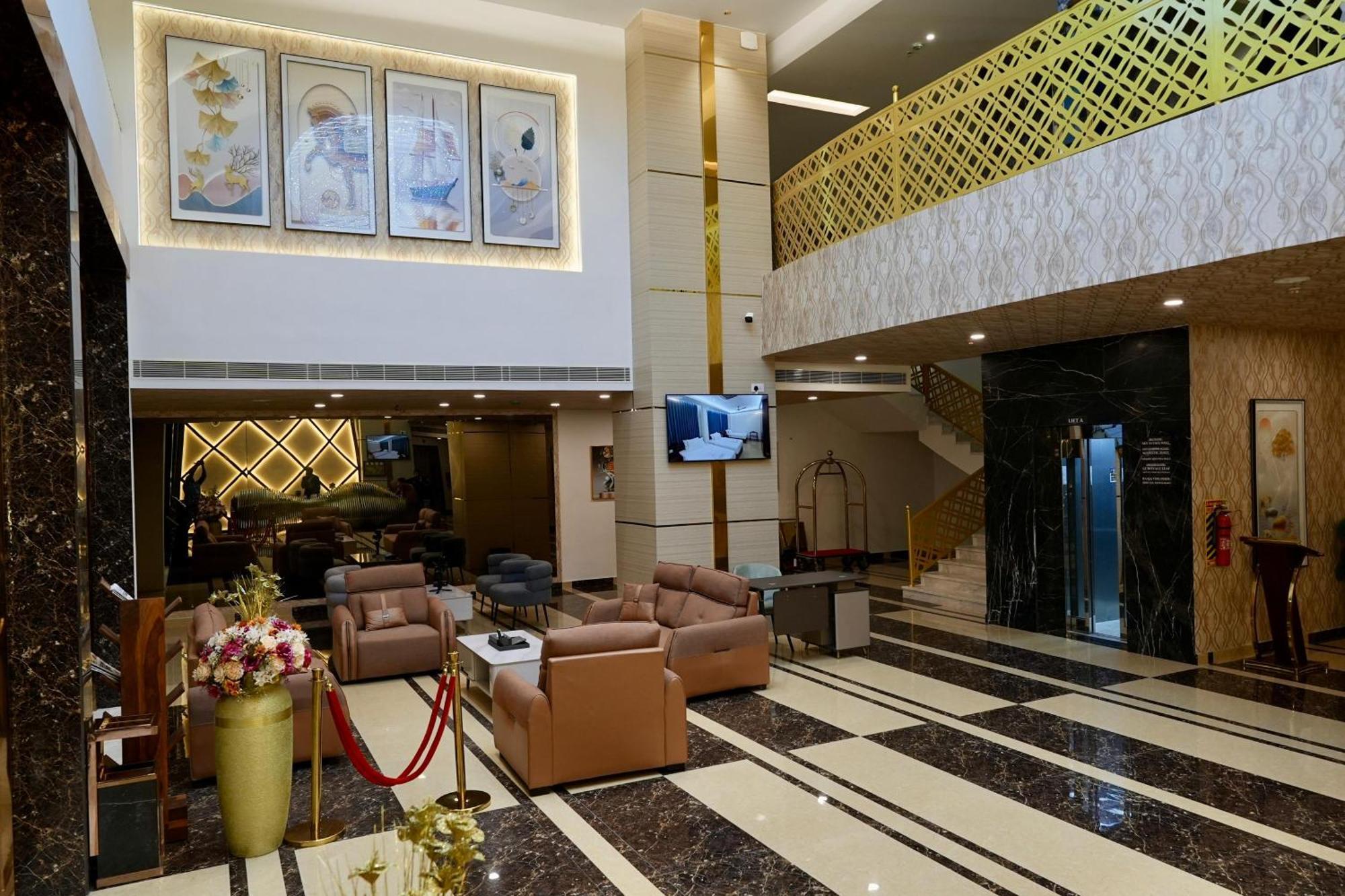 Le Royale Palace カーライッカール エクステリア 写真